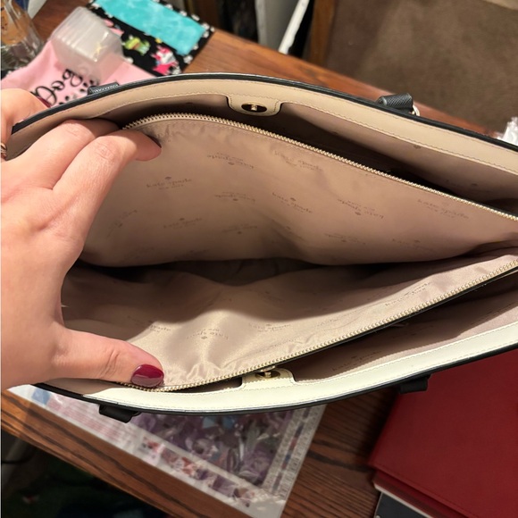 Kate Spade purse - Picture 3 of 4